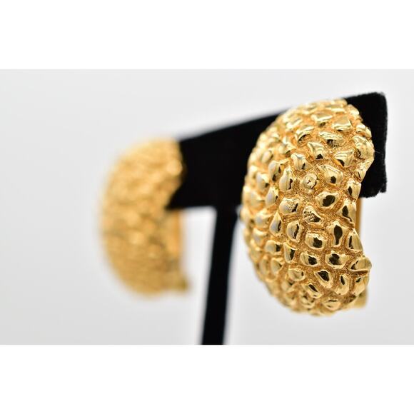 Christian Dior Vintage Clip On Earrings Pebbled Gold Chunky Signed 1980s BinAF - Picture 2 of 12
